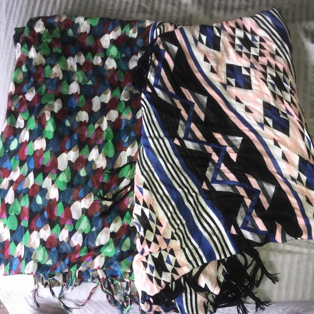 Patterns scarves bundle - Picture 2 of 4
